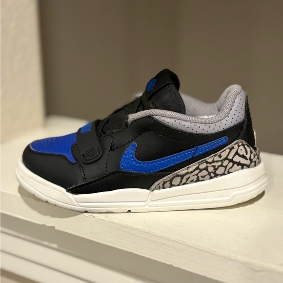 Nike Air Jordan Legacy 312 Low Sneakers Blue Royal Black Toddler Size 9C Shoes - Picture 4 of 10